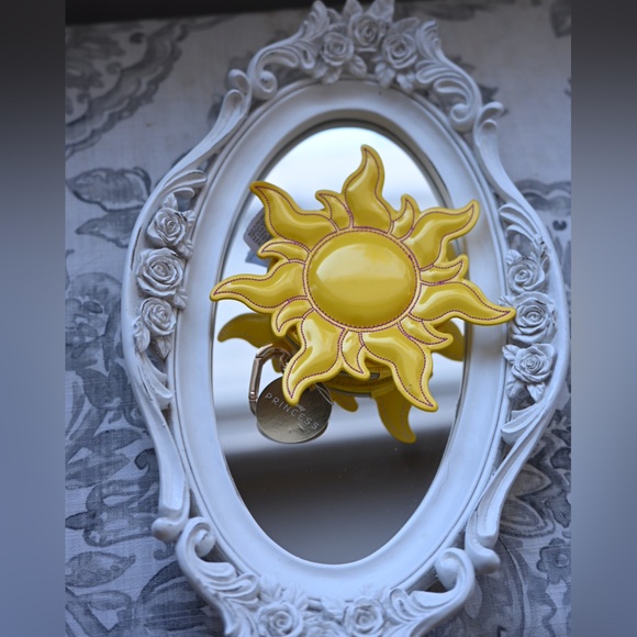 Bath & Body Works NWT Disney Rapunzel Sun Coin Purse- In-hand! - Picture 7 of 7